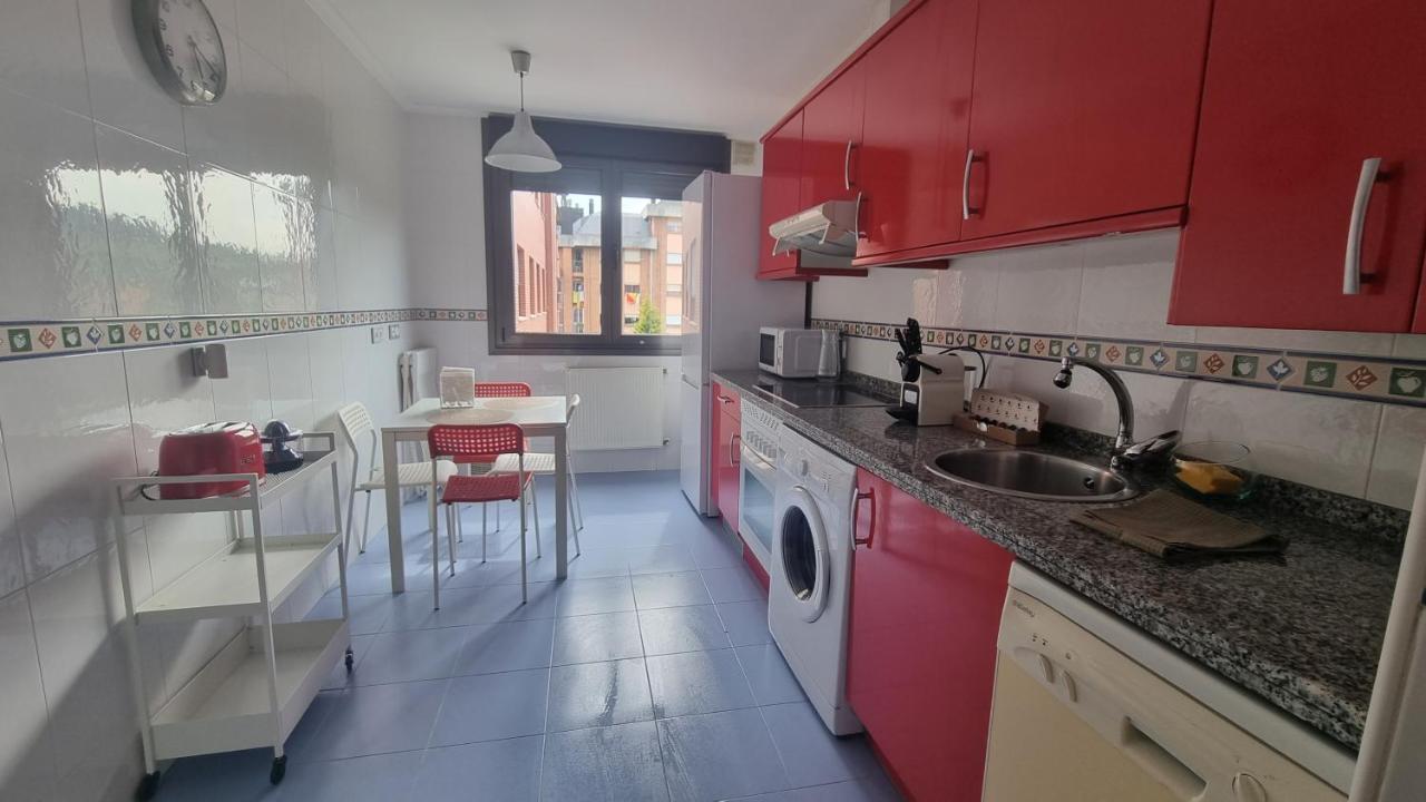 Apartamento Piso Zona Hospital 6 Personas Oviedo Exterior foto